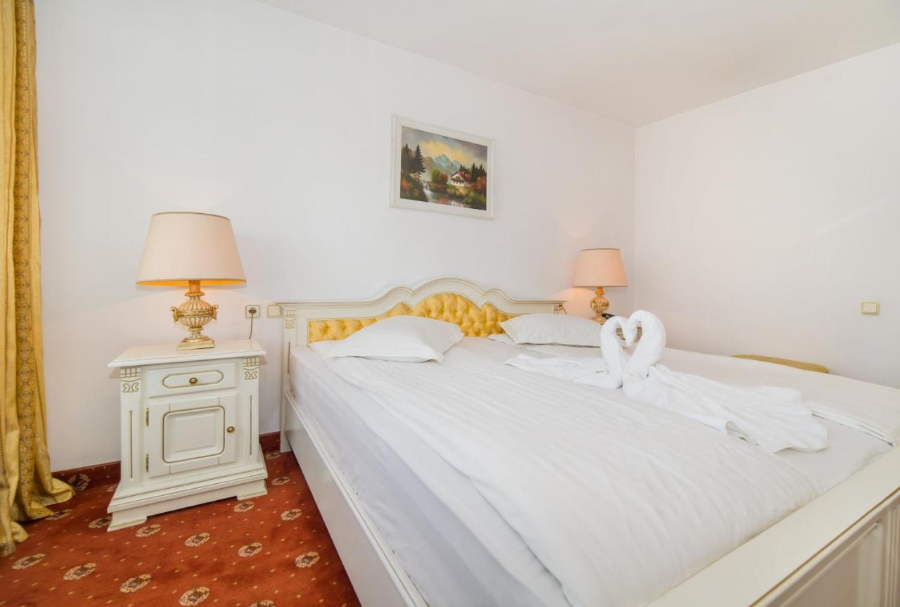 Cetate Hotel 3*